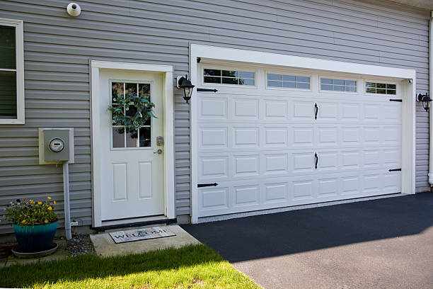 24/7 Emergency Garage Door Panel Replacement experts in Okemah, OK